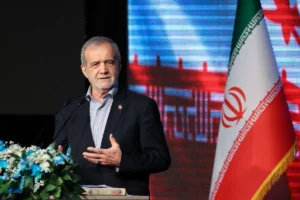 وظیفه همه ما تلاش برای حل مشکلات مردم است