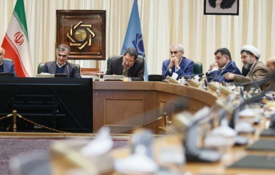 جلسه فوری تیم اقتصادی دولت برای بررسی وضعیت ارز