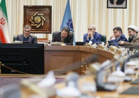 جلسه فوری تیم اقتصادی دولت برای بررسی وضعیت ارز