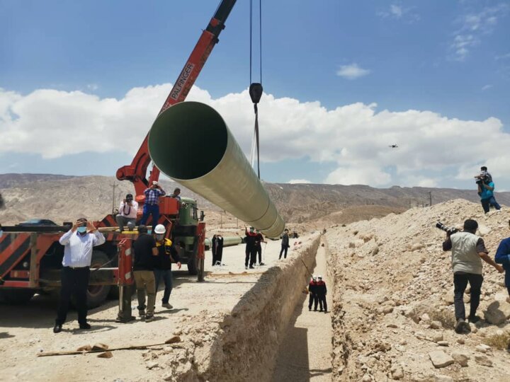 مدیرعامل گروه فولاد مبارکه: انتقال آب دریا تصمیمی ملی و آینده‌نگرانه بود