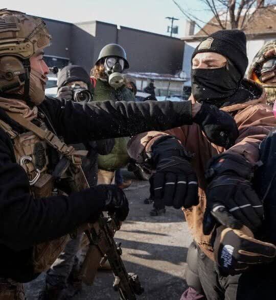 تصویر آمریکا در آتش اعتراضات مینیاپولیس!