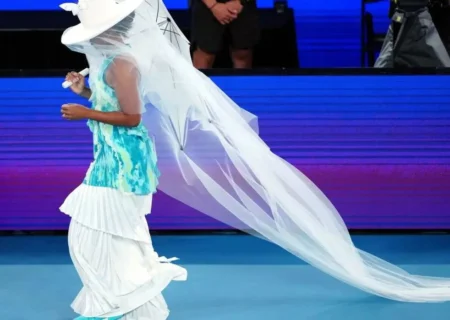 یک ژاپنی ناآرام | زنی که تنیس را سیاسی کرد | جنگ با اسلحه سکوت | داستان پرحاشیه نائومی اوساکا