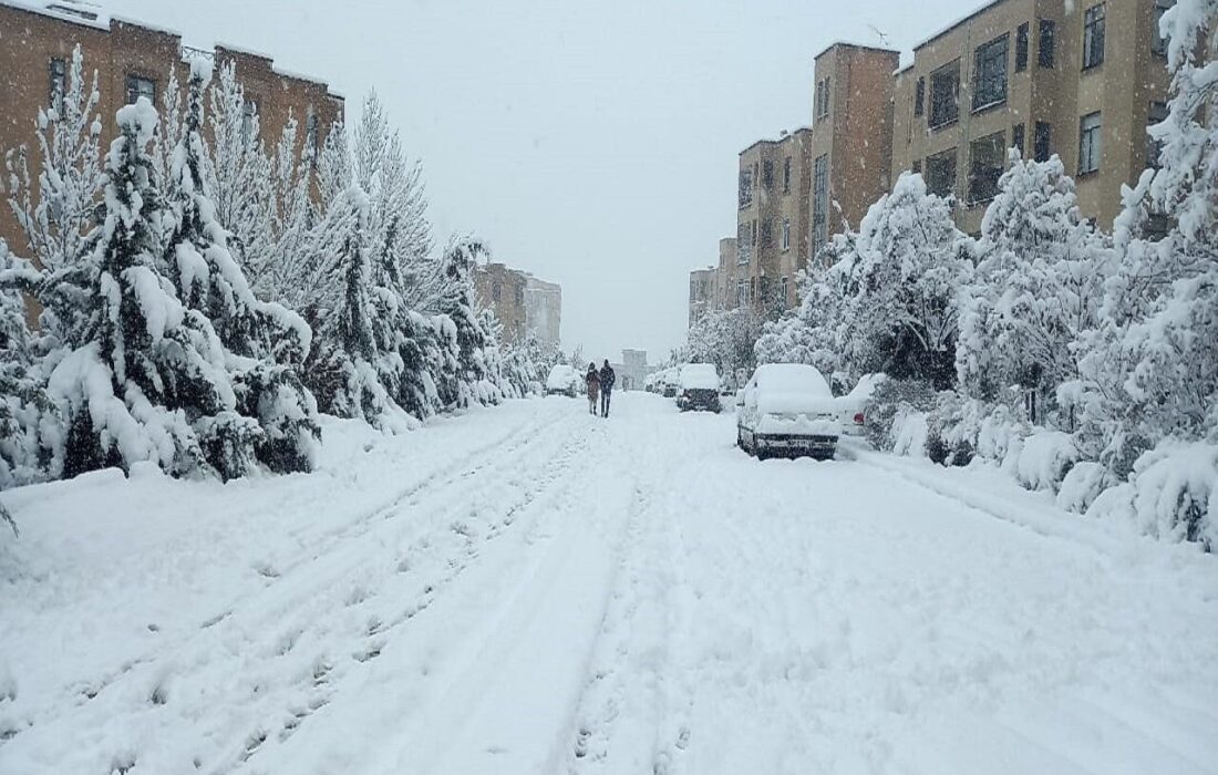 بارش برف زیبا در میاندوآب: