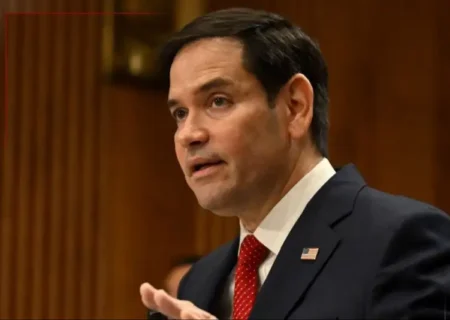 ممنوعیت ورود مقامات ارشد ایران و خانواده‌هایشان به آمریکا