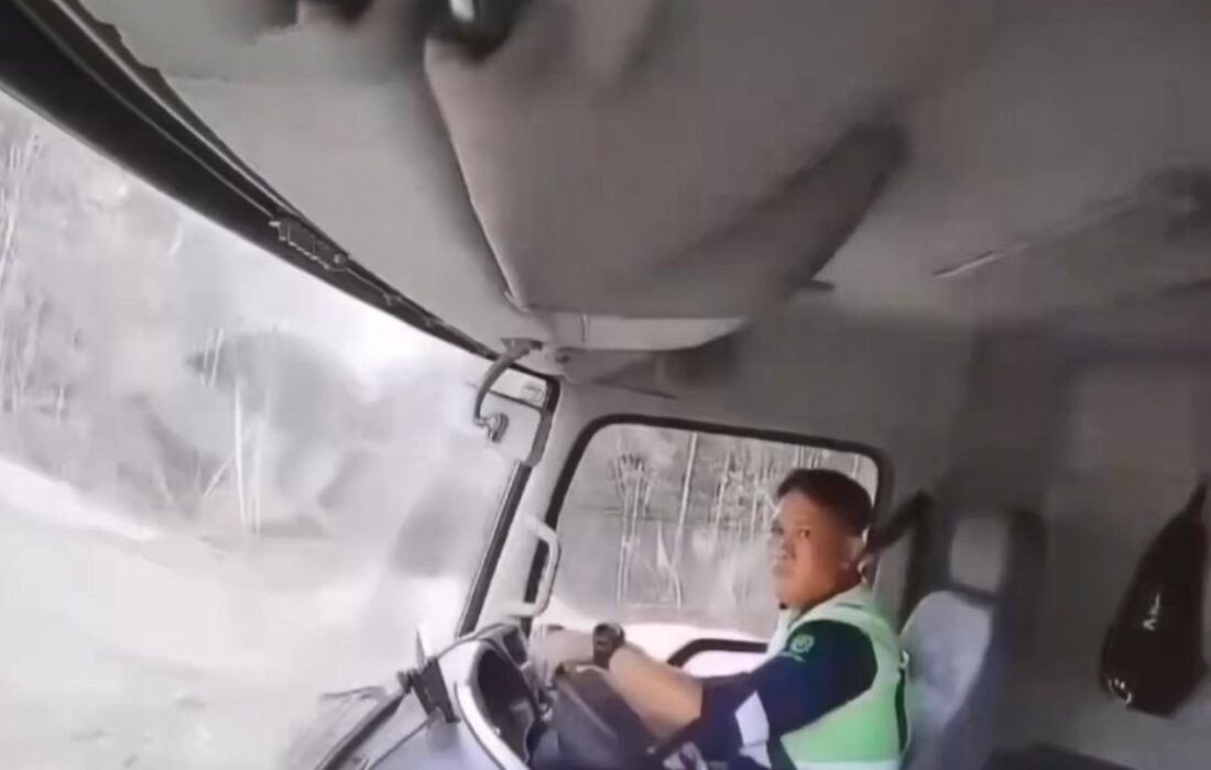 تصاویری از لحظات رعب آور ریزش معدن نیکل در اندونزی: