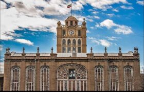 عمارت ساعت تبریز به‌طور کامل در اختیار شهروندان و گردشگران قرار گرفت:
