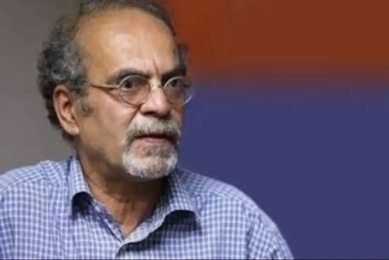 شمس‌الواعظین: همزمان با مذاکره، دست ایران روی ماشه است: